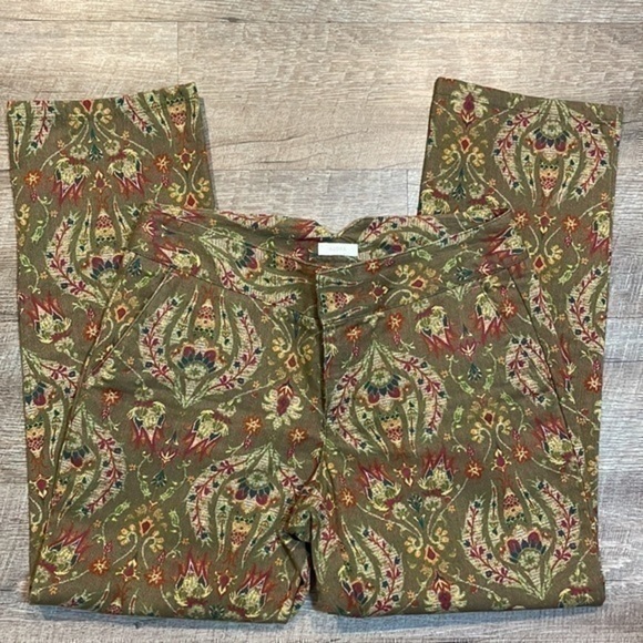 Liz Claiborne Audra olive graphic paisley print cropped trouser pants size 4P - Picture 2 of 7